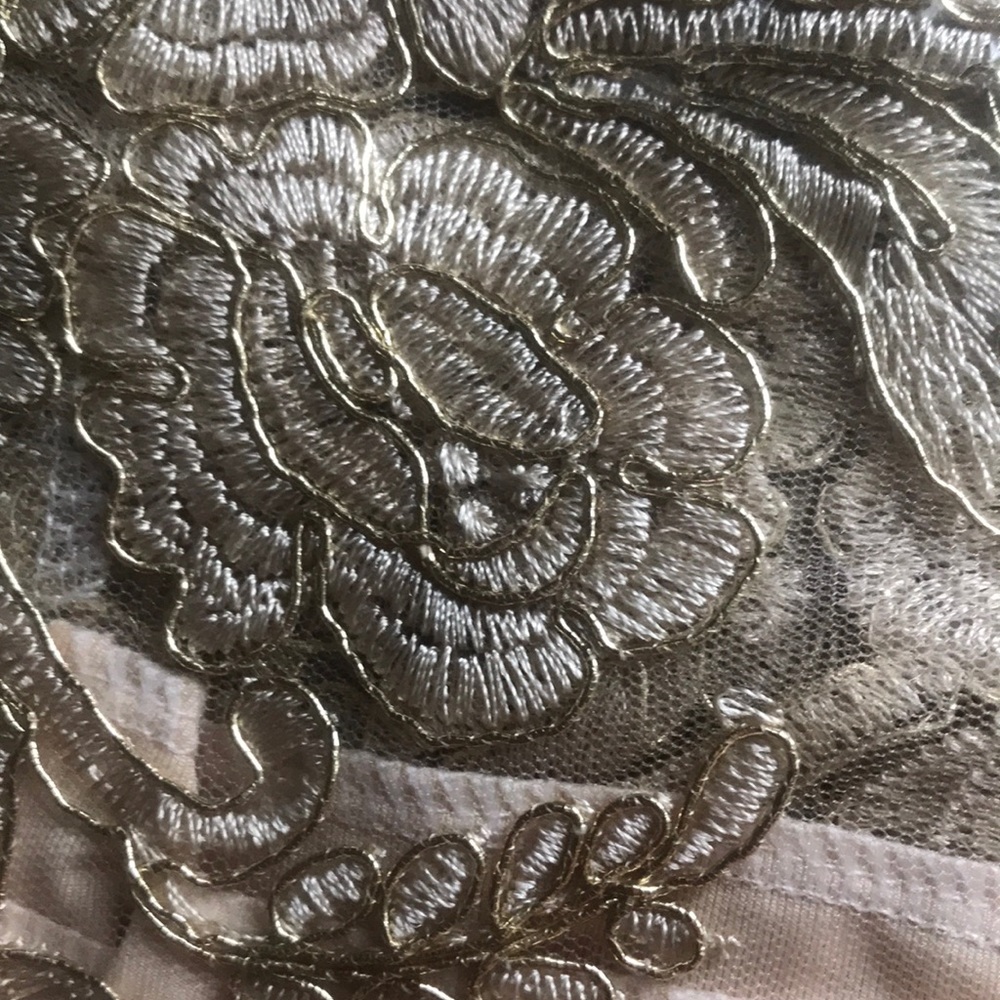 Gorgeous Gold Cream Champagne NYE Sexy Dress - Picture 7 of 8